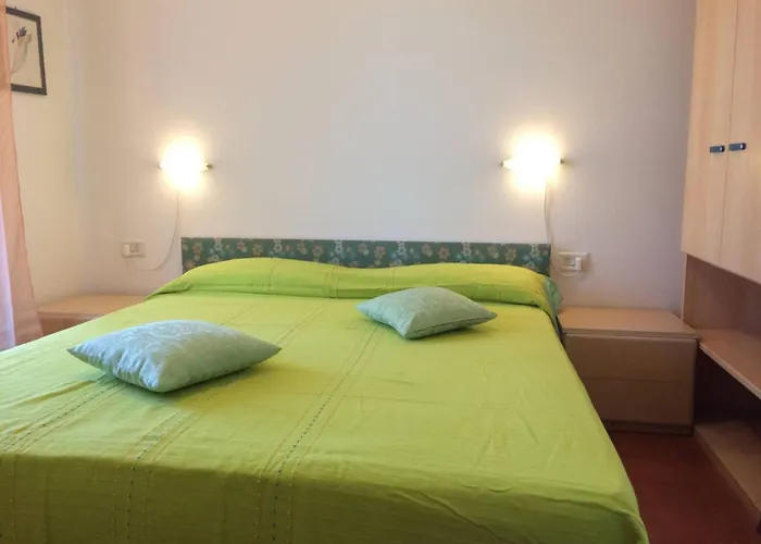 Three-bedroom Flat With Balcony In * بيبيوني